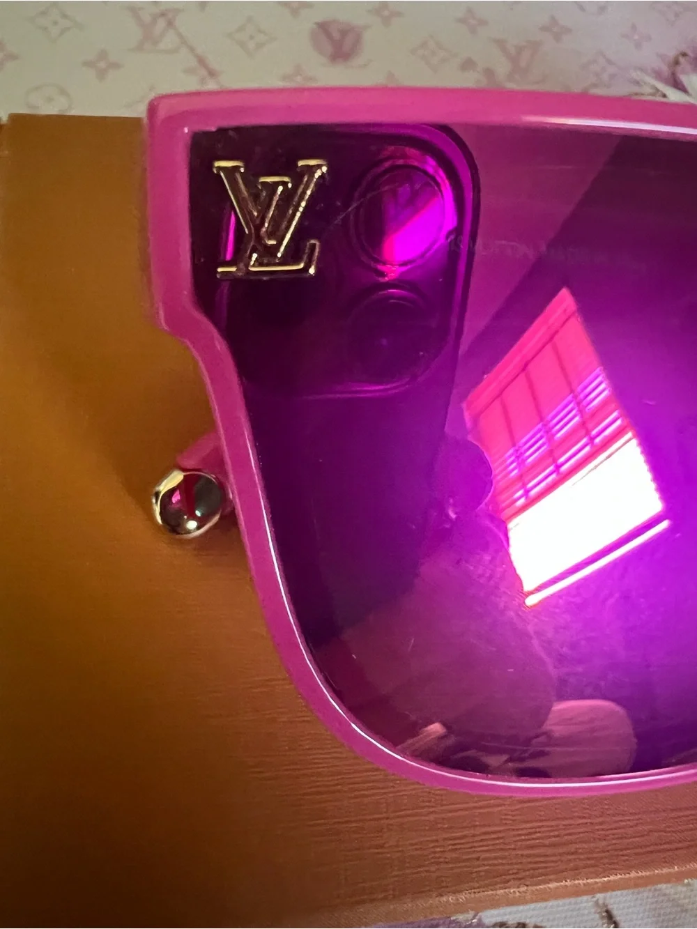 Louis Vuitton Pink Purple Mirrored Shield Sunglasses brand New LV